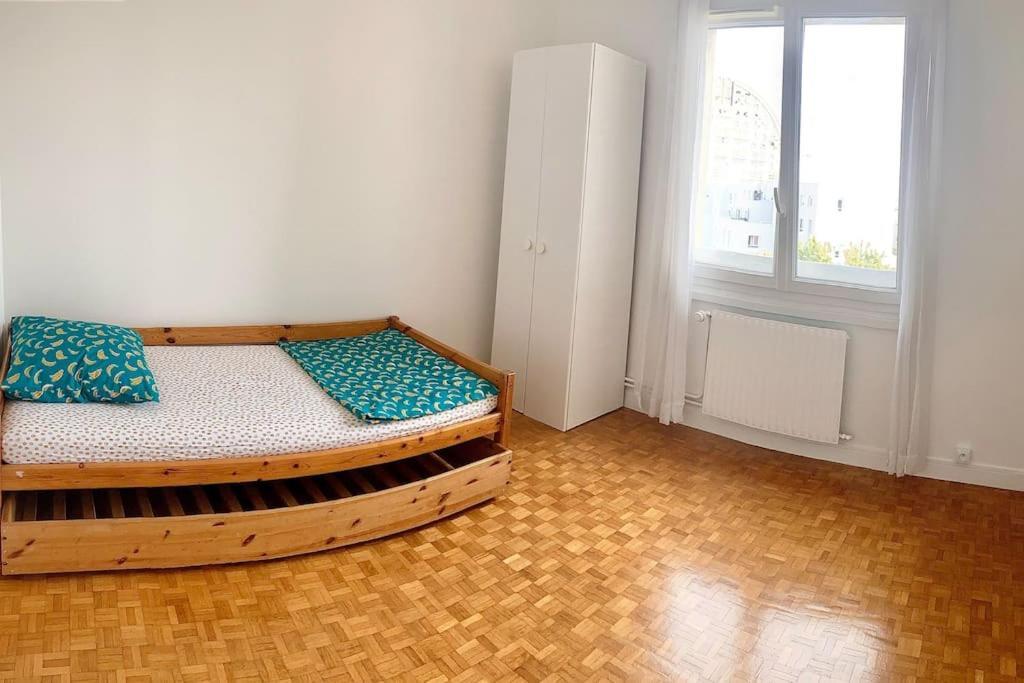 Appartement Bien Situe Noisy-le-Grand Exterior photo